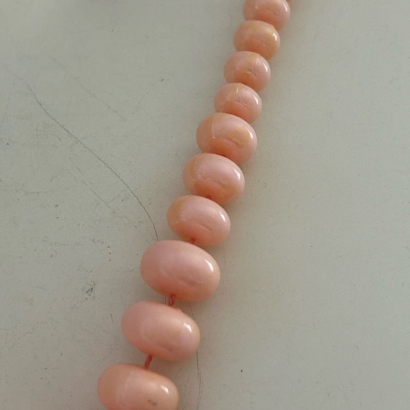 5/$25 vintage 1970 acrylic Elegant Pink Beaded Necklace 💓 - Picture 4 of 7